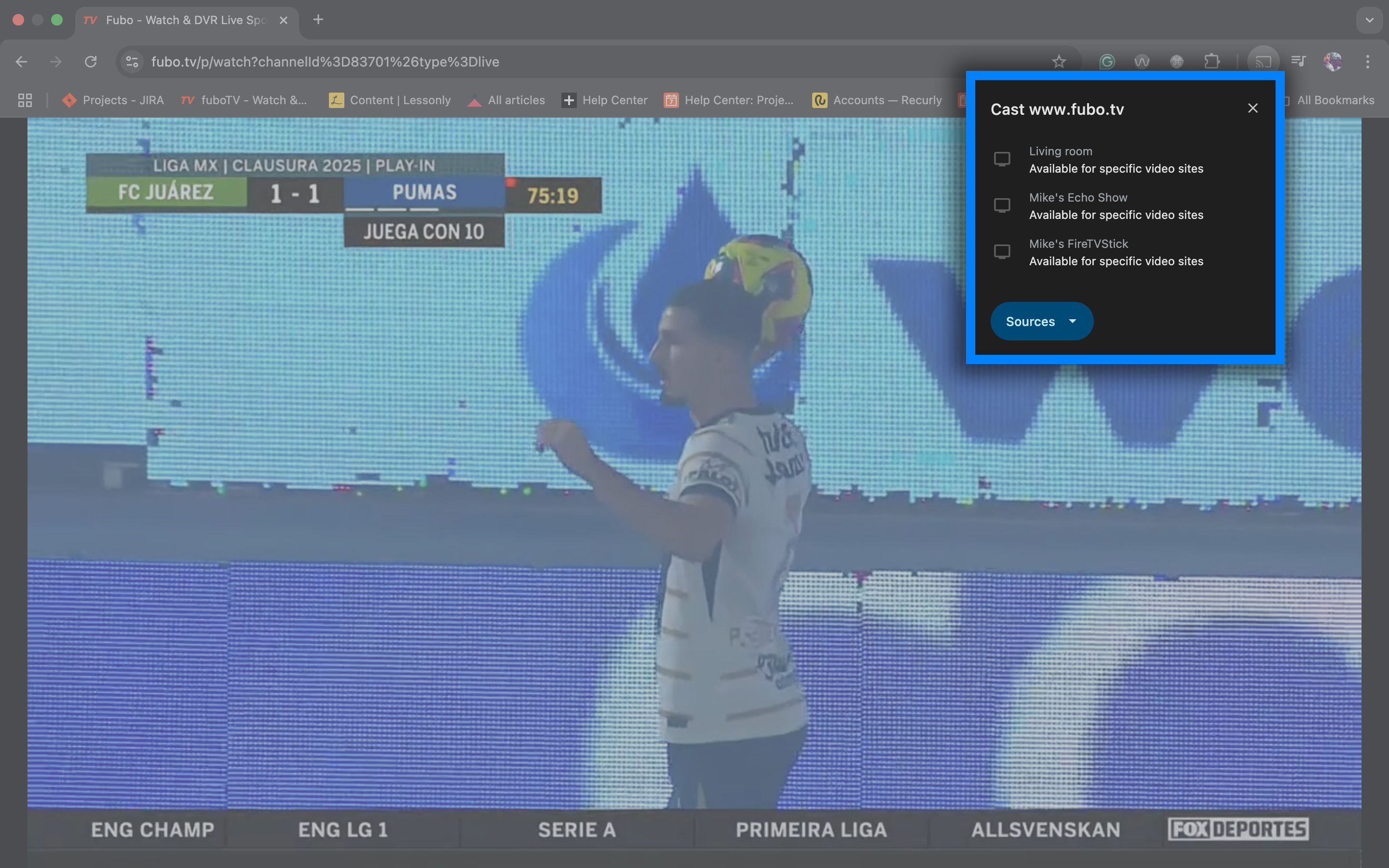 FuboTV en un navegador Google Chrome con el menú de opciones abierto y los dispositivos disponibles para transmitir resaltados